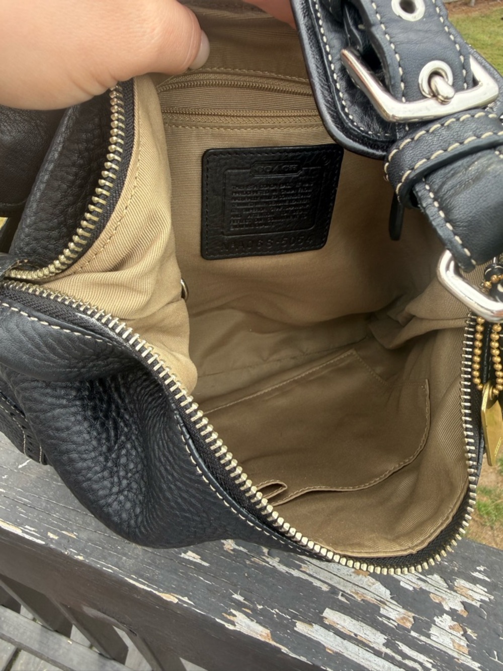 Coach Hamptons Hobo Bag - Picture 6 of 7